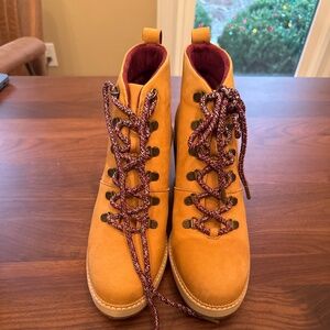 Tom’s women’s Melrose Wedge Bootie